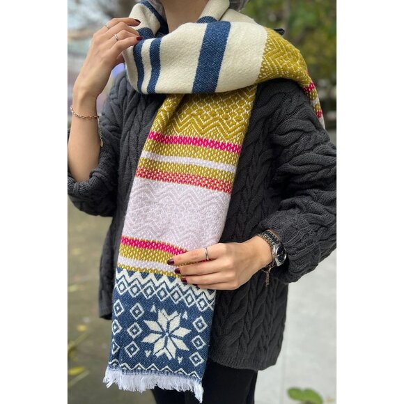 ZARA Multicolor Striped Snowflake Acrylic Knit Large Rectangle Blanket Scarf - Picture 8 of 9